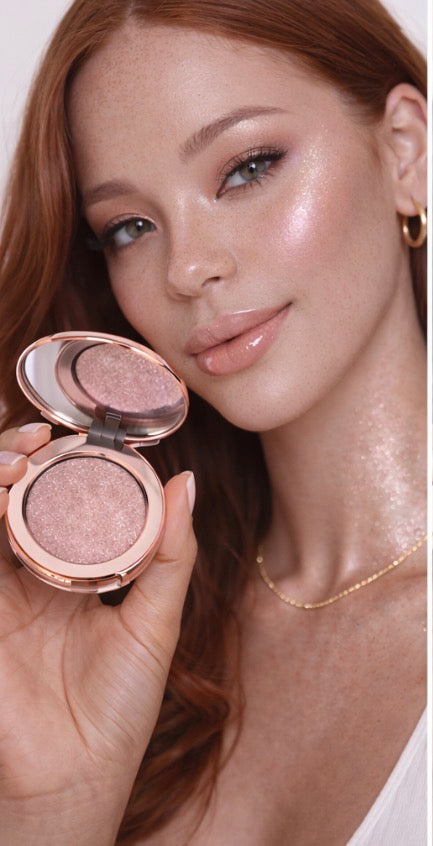 Glamorous Gleam